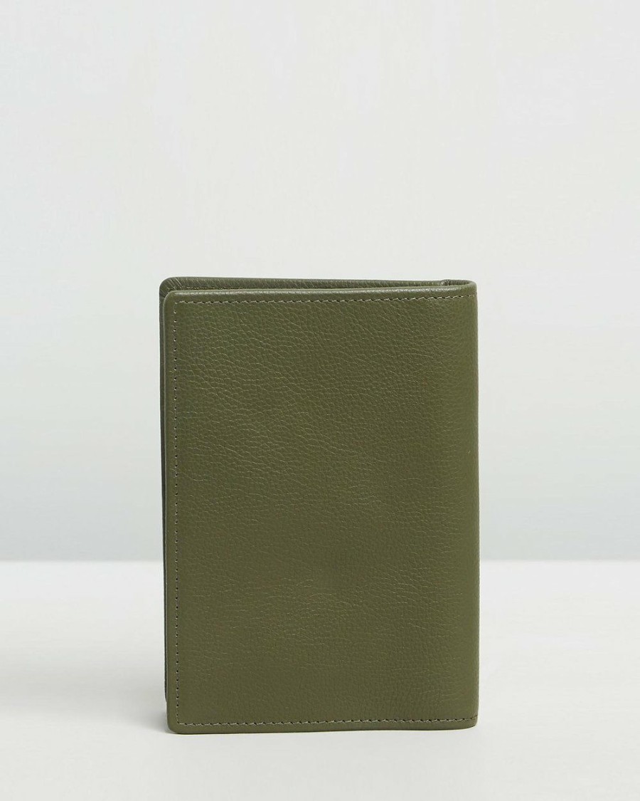 Travel And Luggage * | Stitch & Hide Atlas Passport Holder Olive