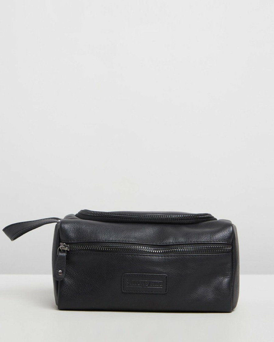 Bags * | Stitch & Hide Jett Toiletry Bag Black