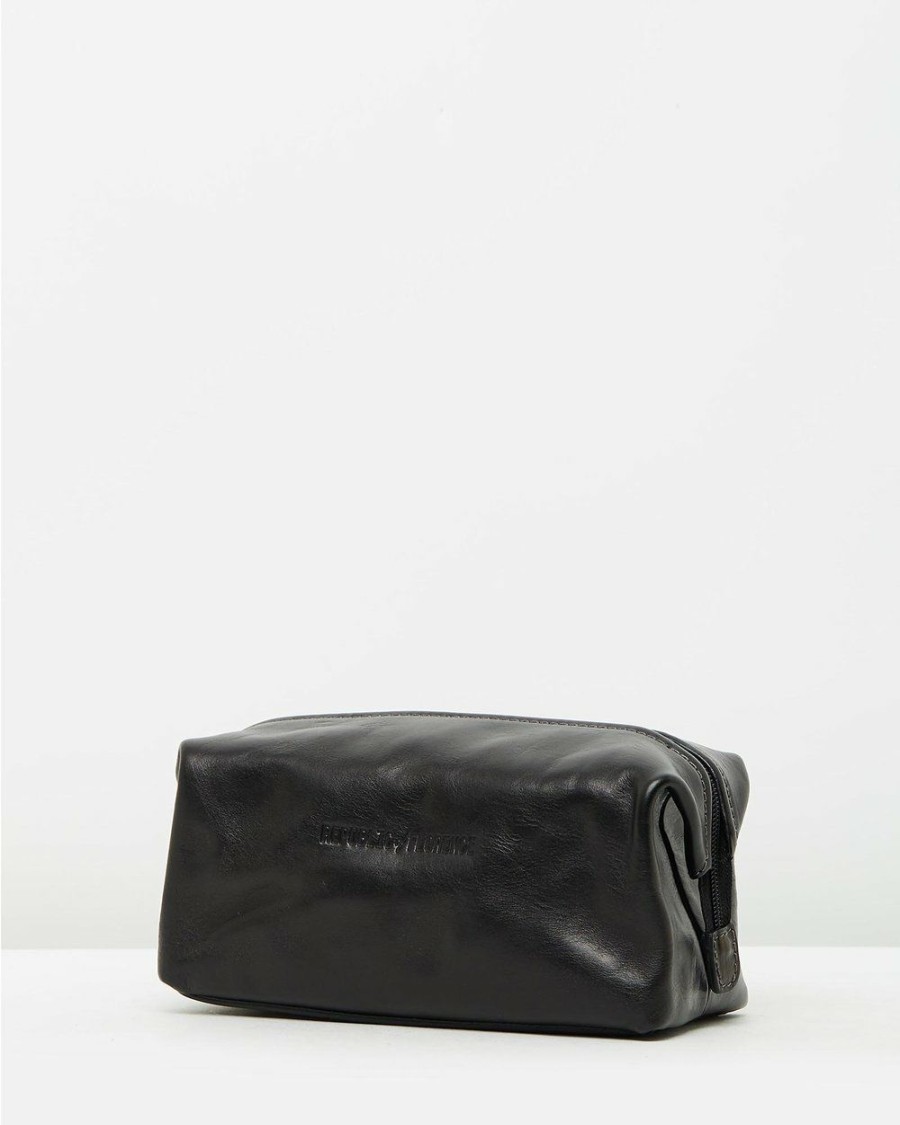 Bags * | Republic Of Florence The Uno Dopp Kit Black